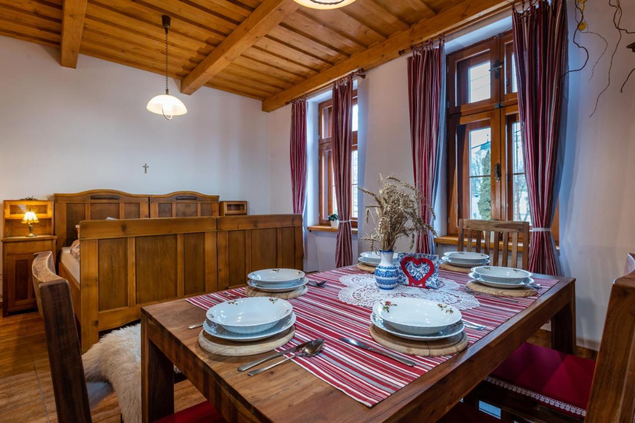 Hybsky Dom Est 1905 Villa Hybe Buitenkant foto